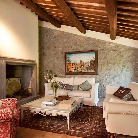 Collombroso By Posarellivillas Porano